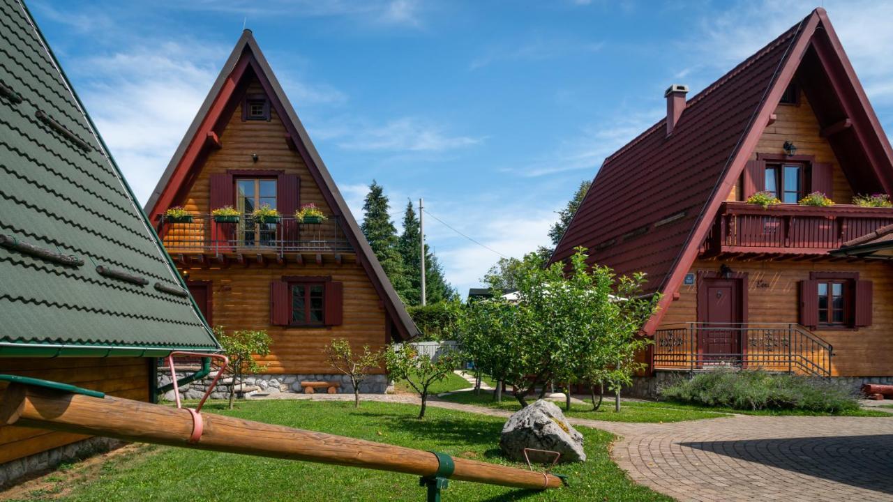 Chalets Runolist Crni Lug Exterior photo