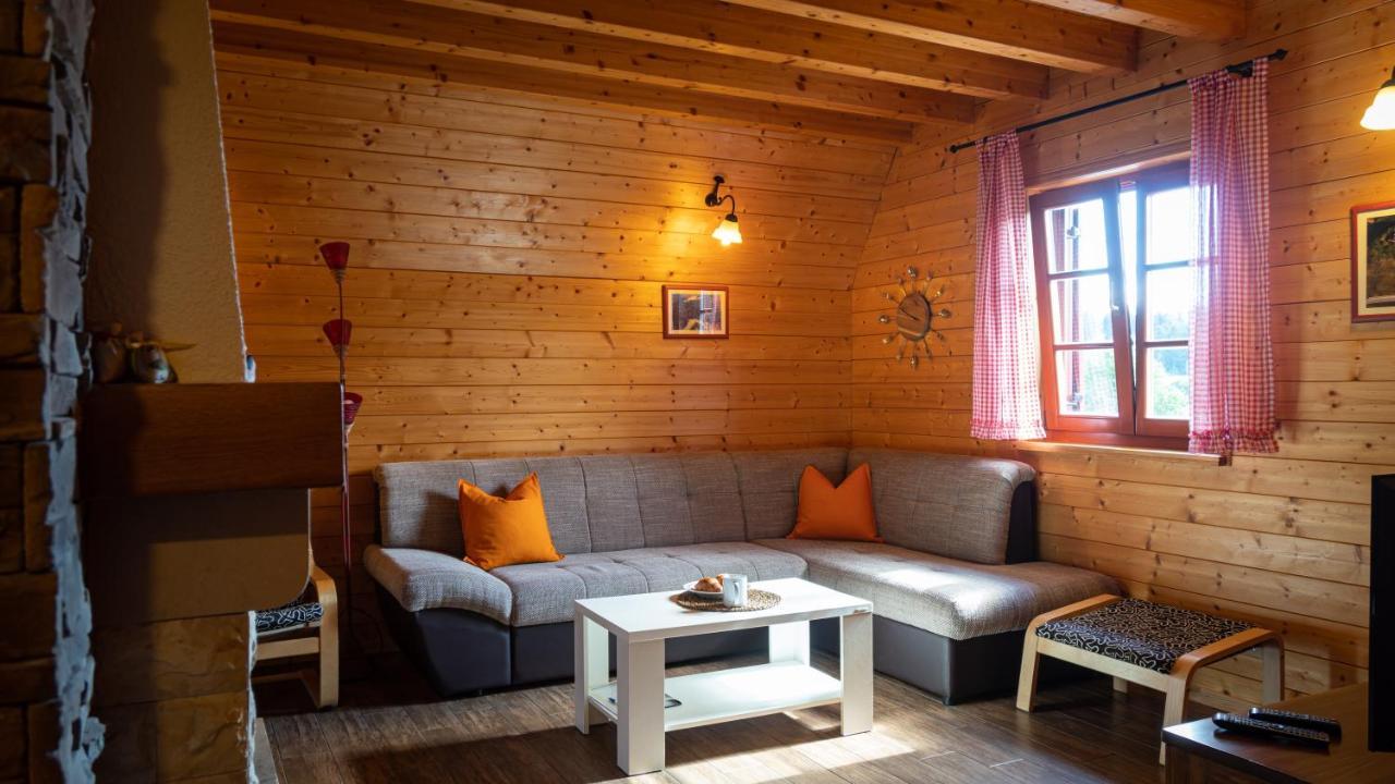 Chalets Runolist Crni Lug Exterior photo