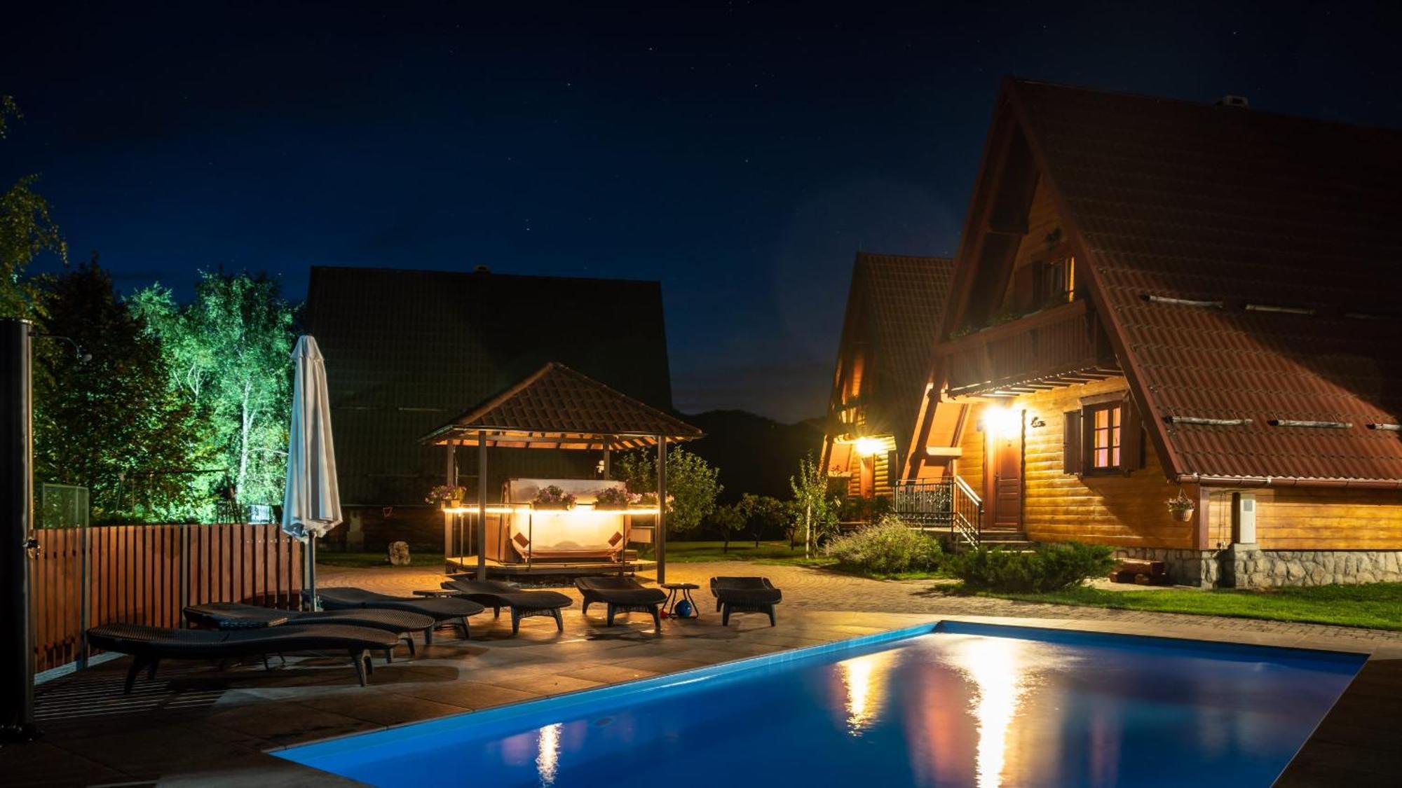 Chalets Runolist Crni Lug Exterior photo